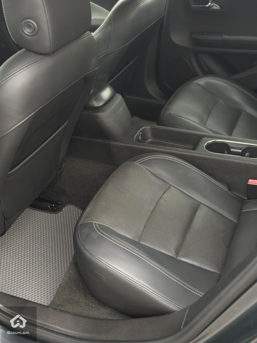 Chevrolet Volt 1 - image 9