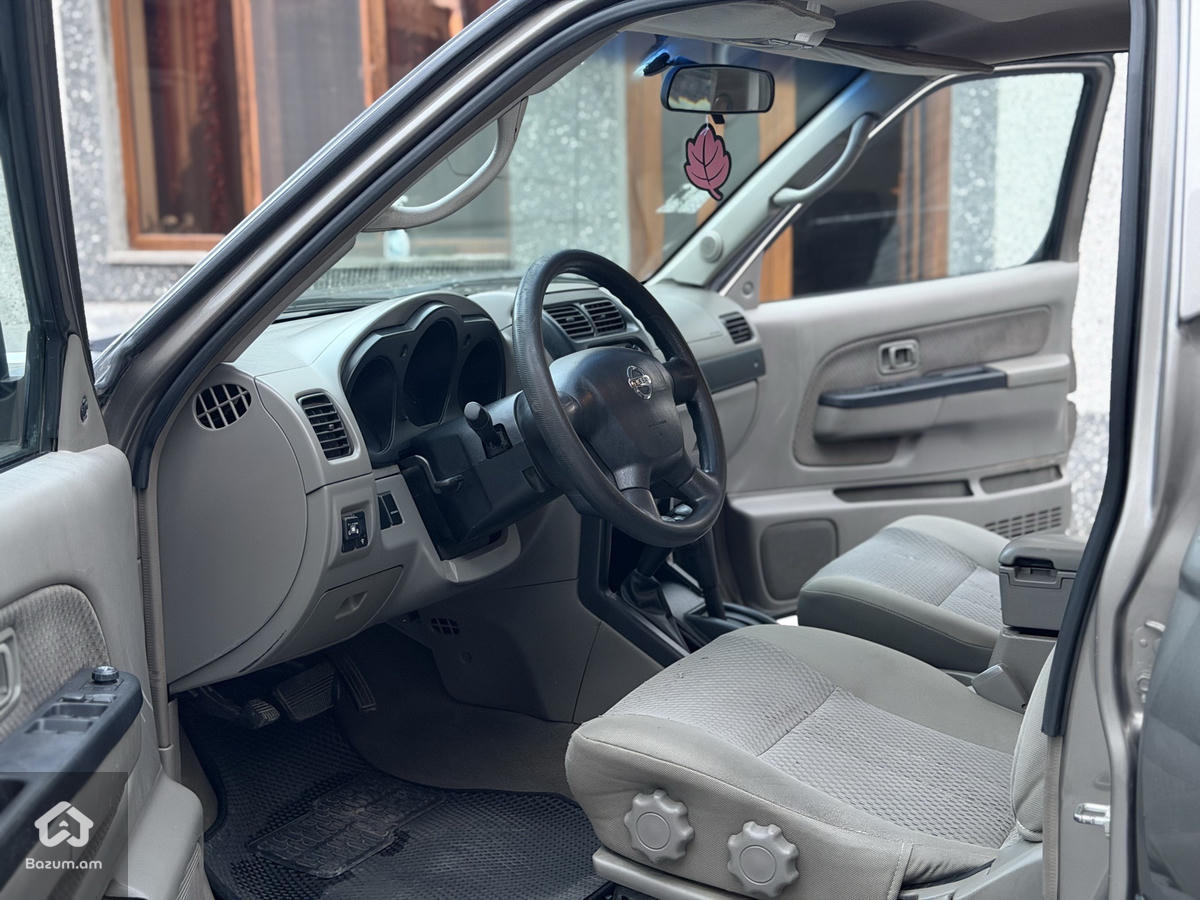 nissan - image 7