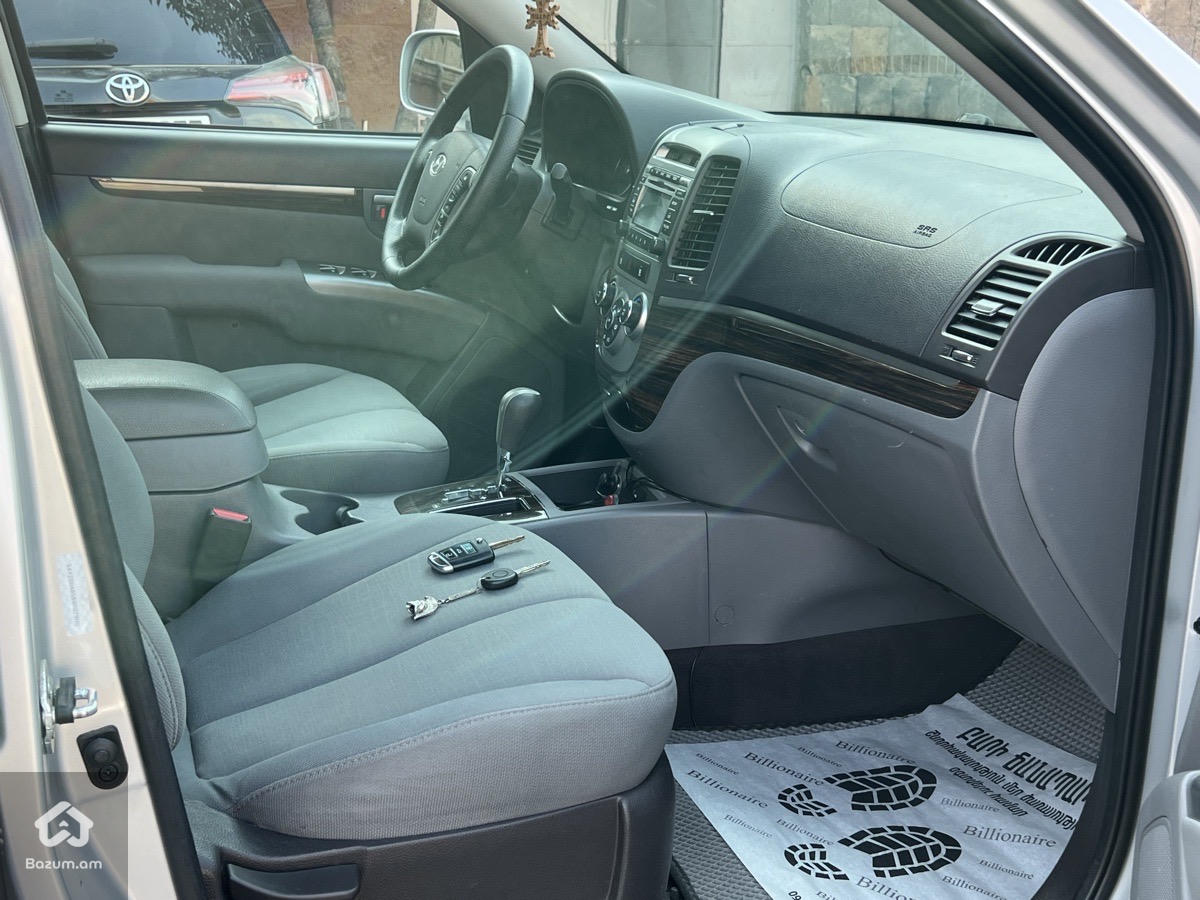 Hyundai Santafe  - image 7