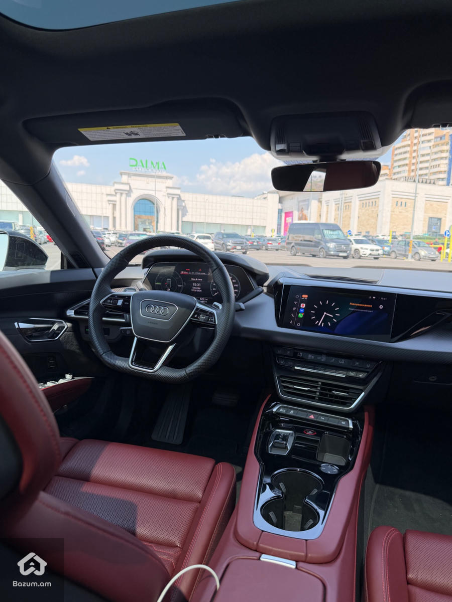 Audi E-tron GT - image 2