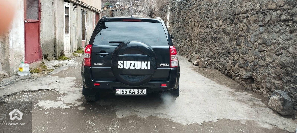 Suzuki Grand Vitara 2.0 - image 6