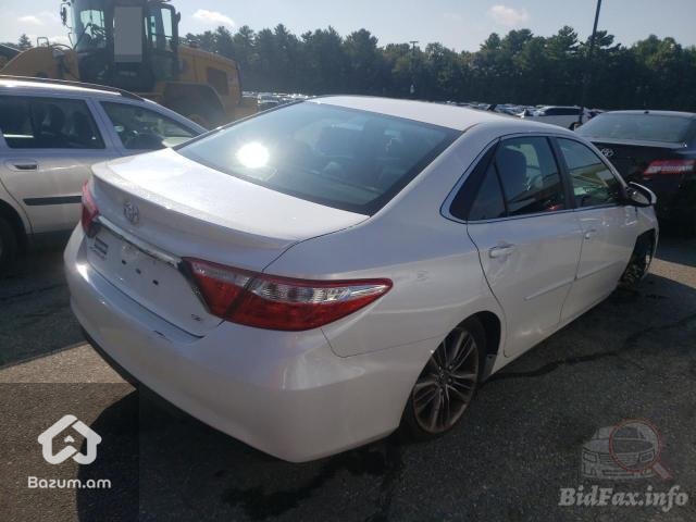 Toyota Camry - image 31