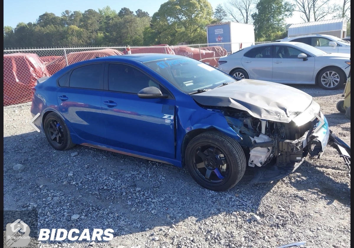 KIA FORTE GT LINE - image 4