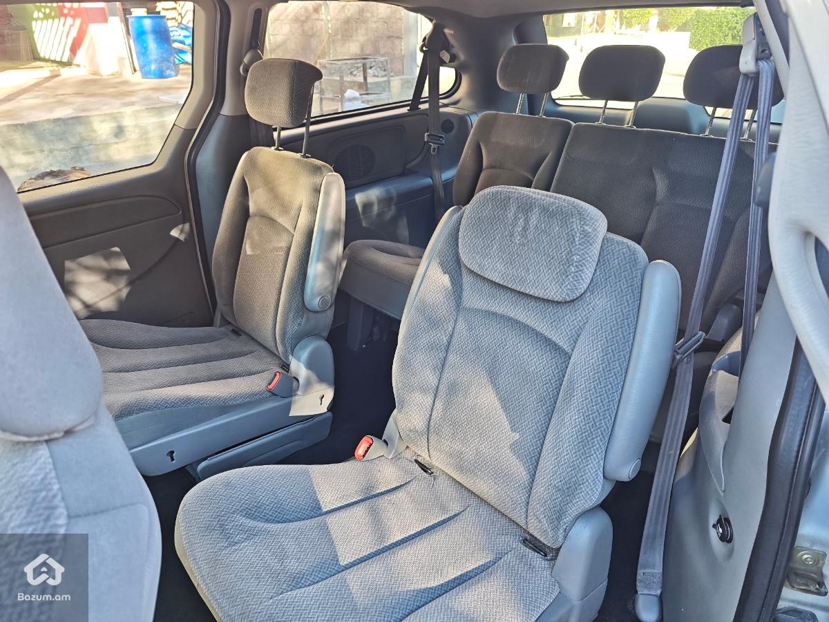 Chrysler Town & Country 2005 Touring Stow'n'go - image 25