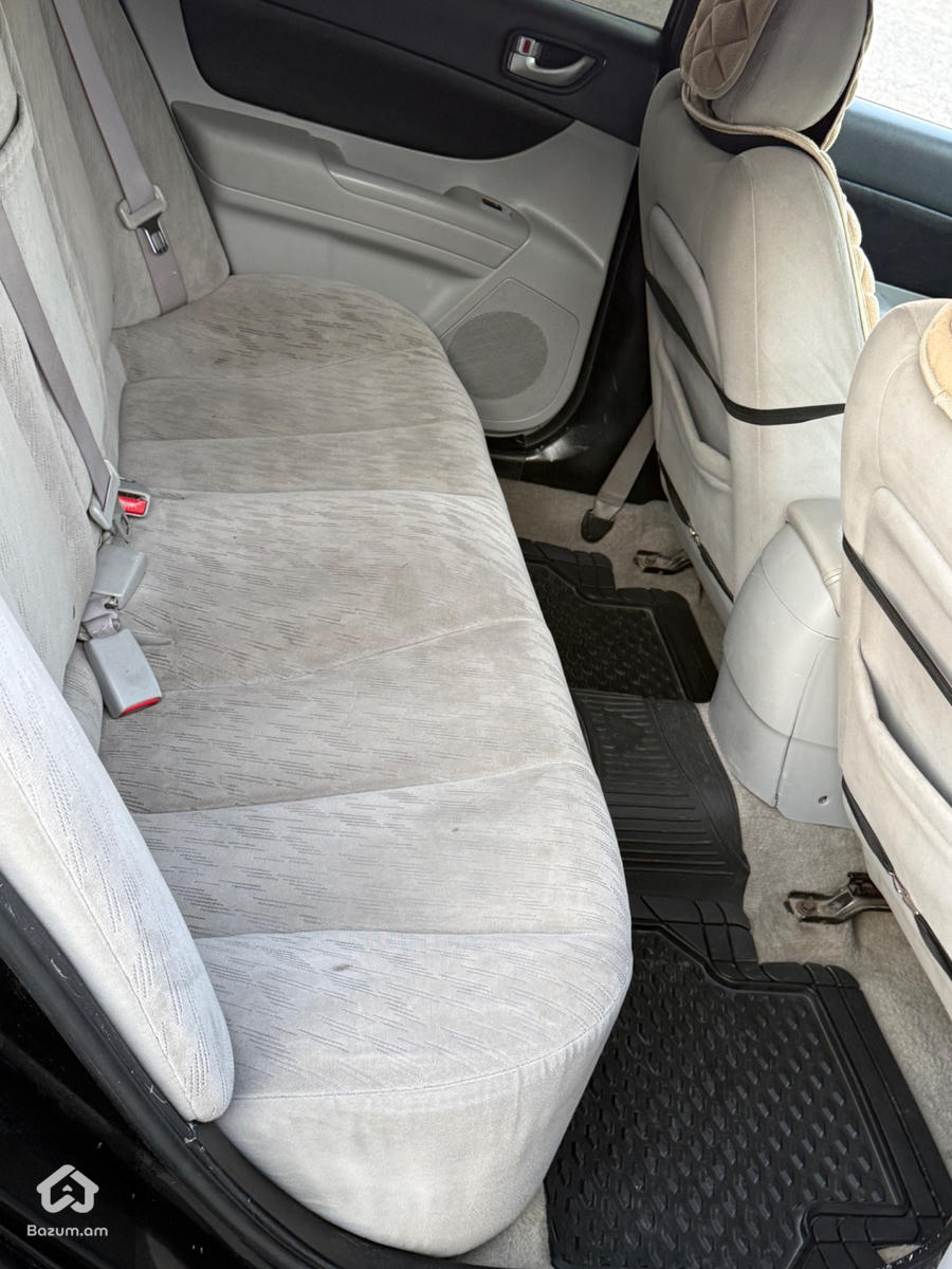 Hyundai Sonata - image 9