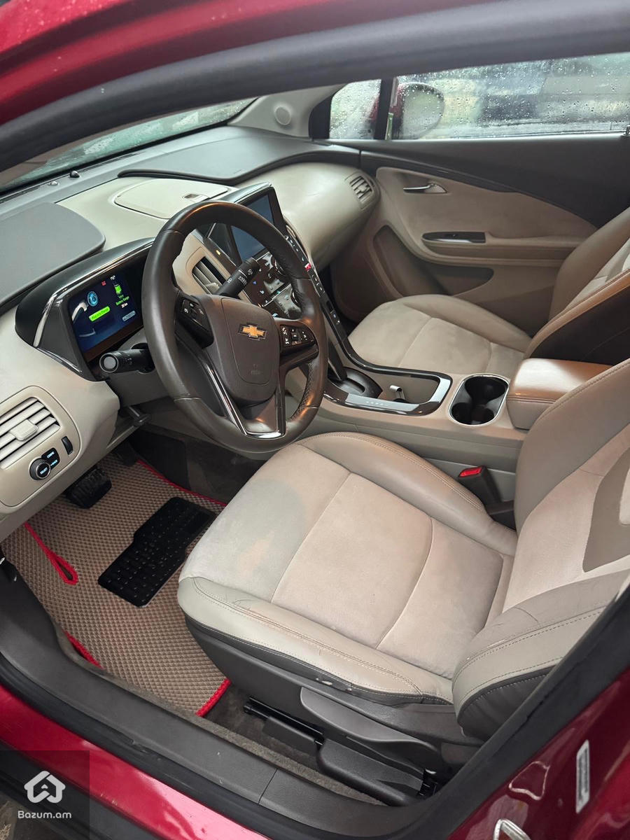 Chevrolet  - image 7