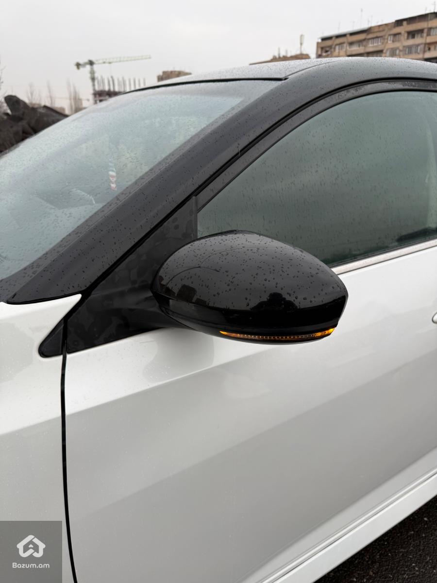 Nissan Sentra SR - image 4