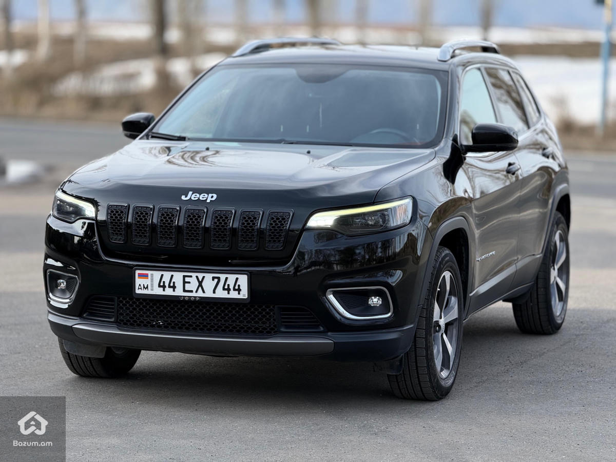 Jeep Cherokee Limited 3.2 - image 3