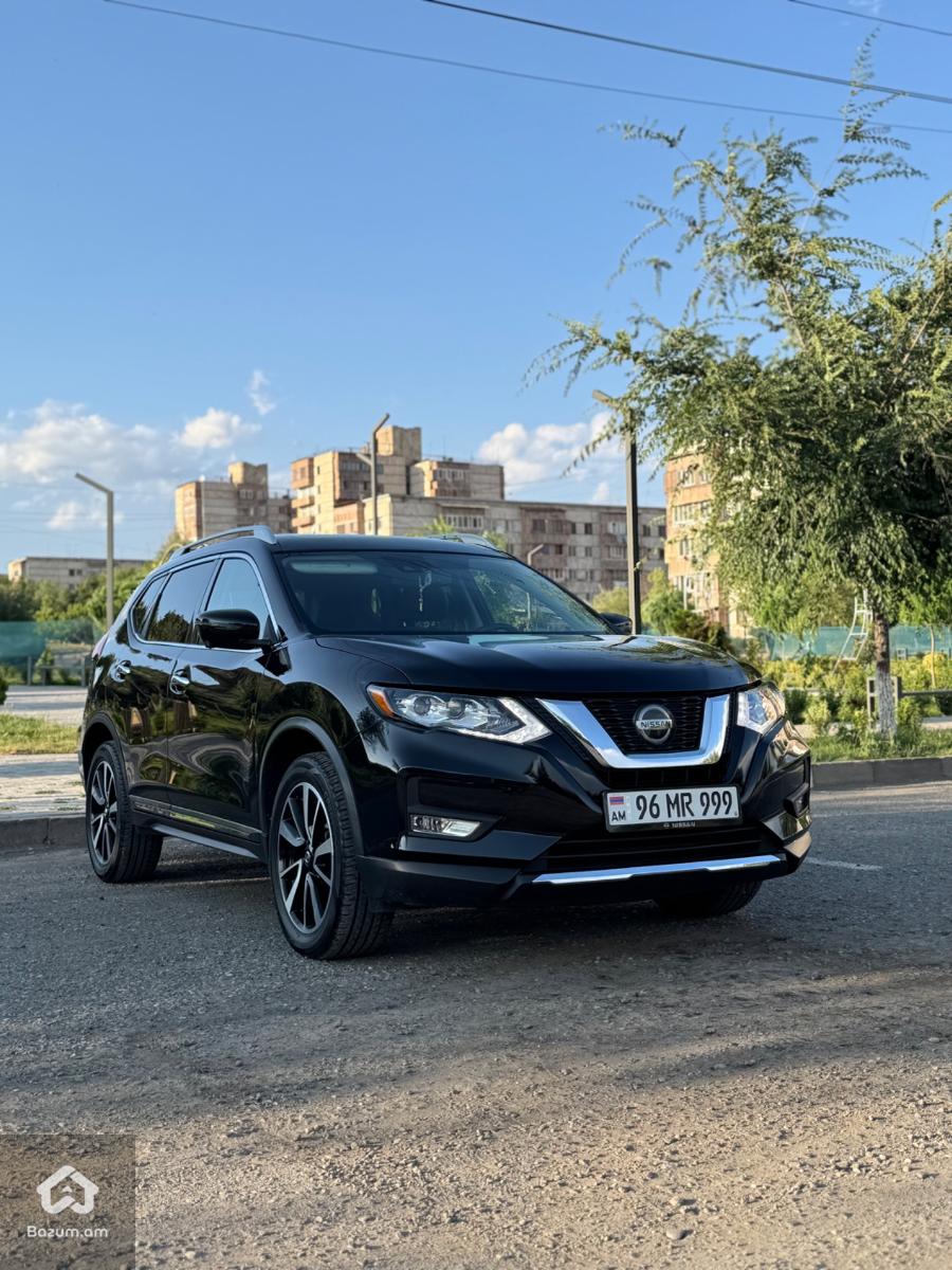 Nissan Rogue SL AWD - image 1