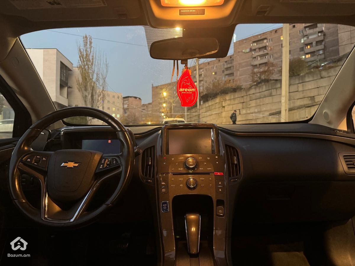 Chevrolet Volt 1 - image 7