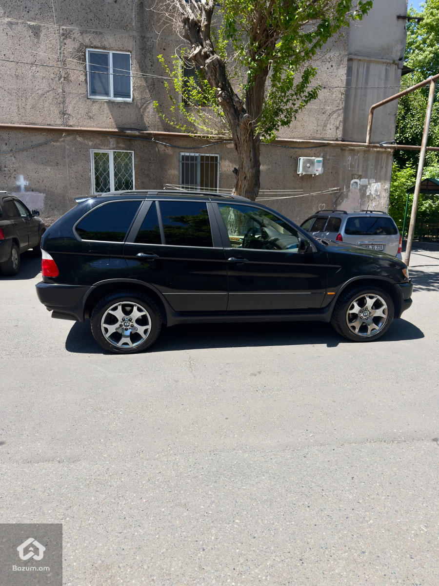 BMW X5 - image 13