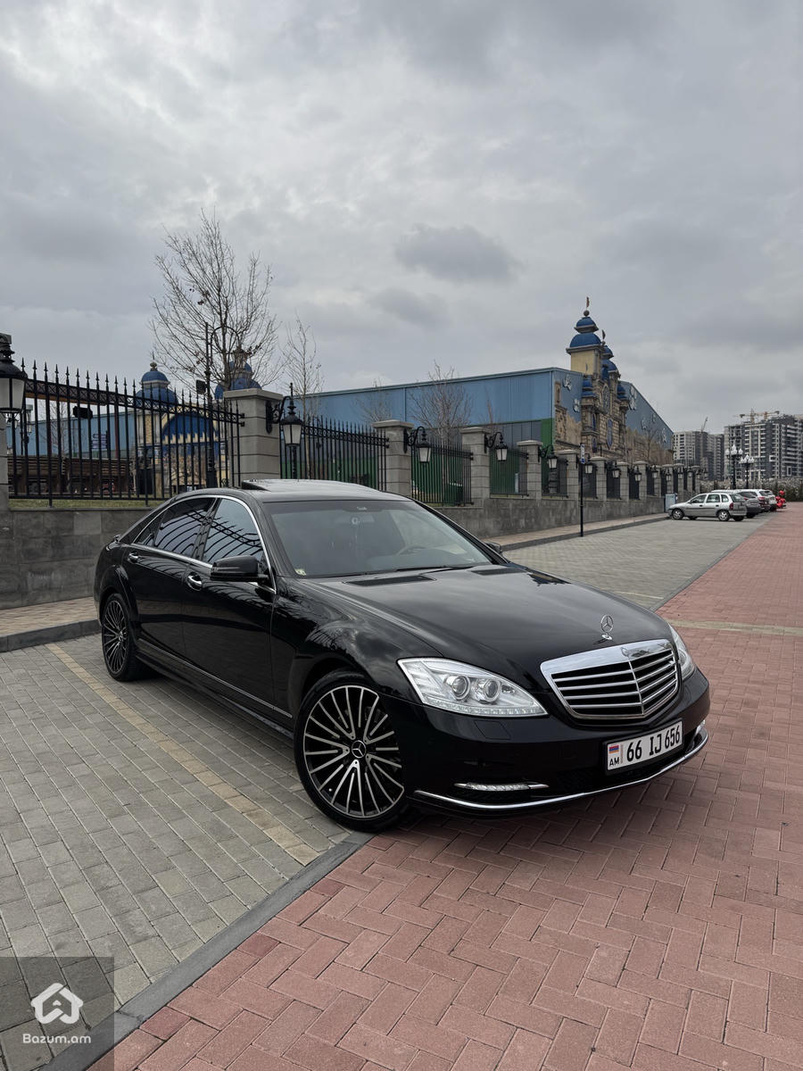 Mercedes Benz S550 - image 9