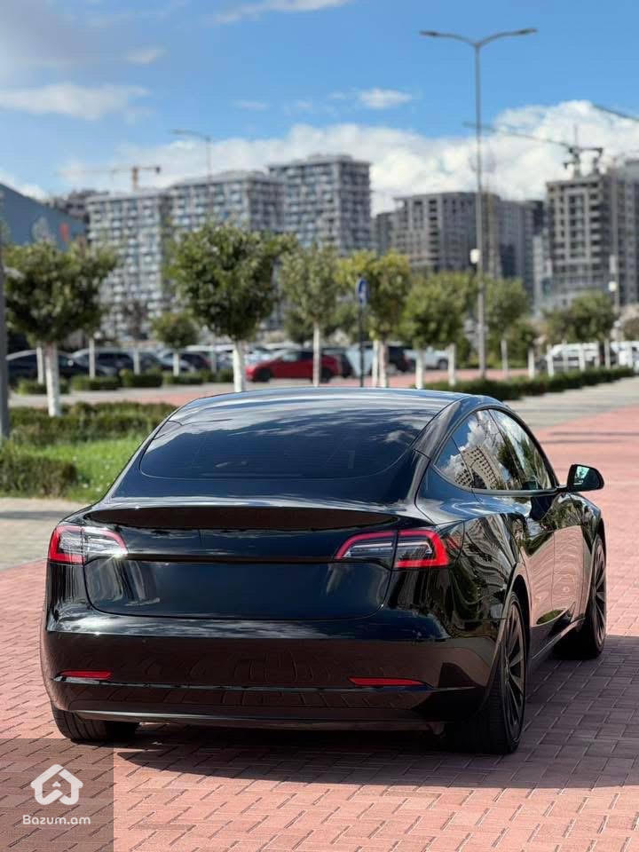 TESLA MODEL 3 SR+ - image 5