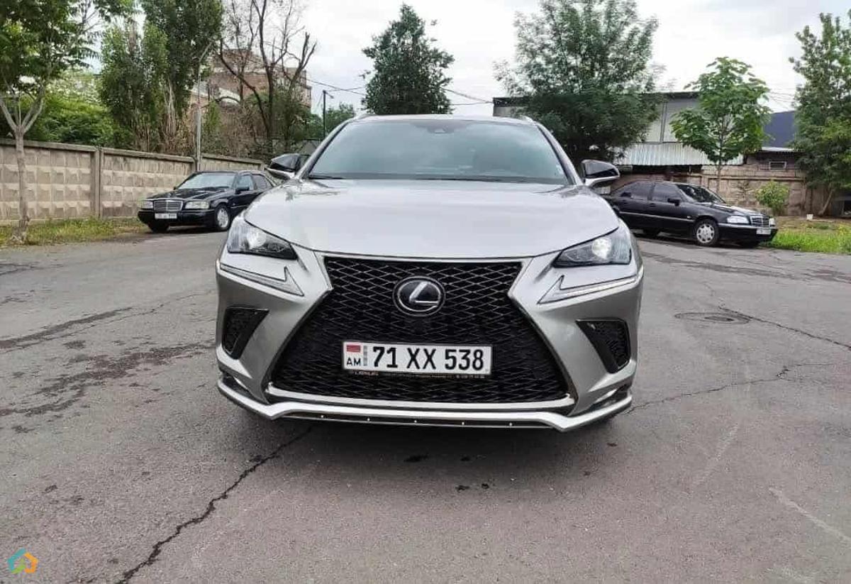 Lexus NX 300 - image 11