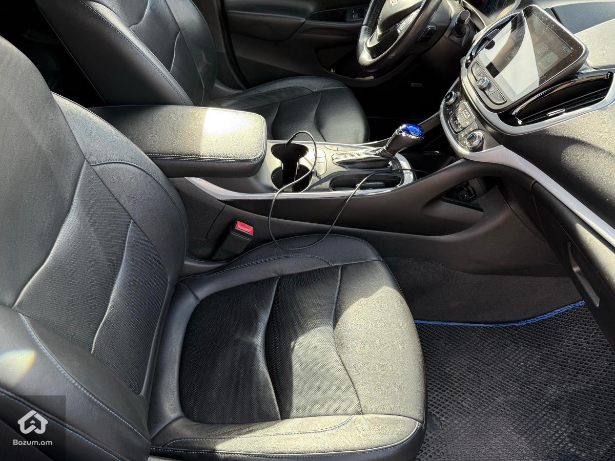 chevrolet Volt 2 - image 10