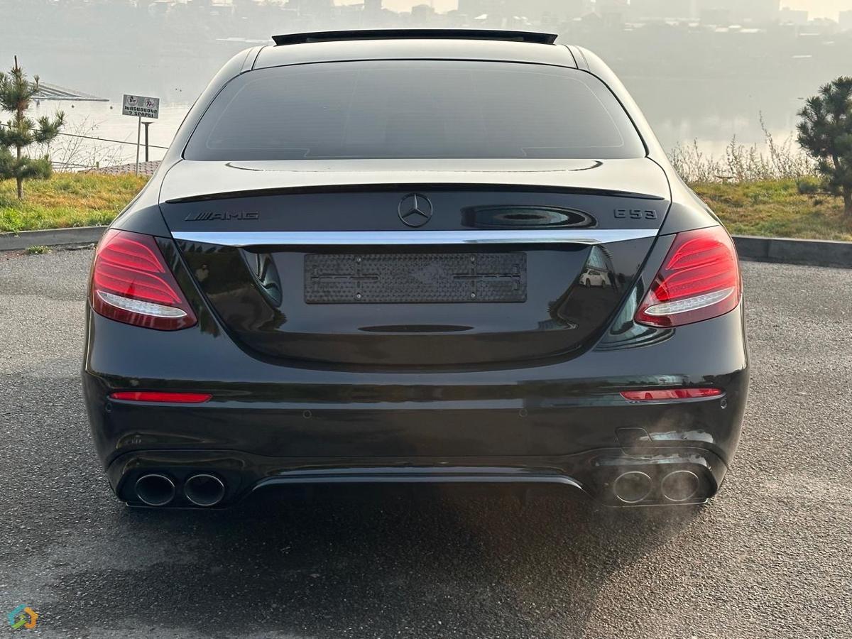 Mercedes E450 - image 7