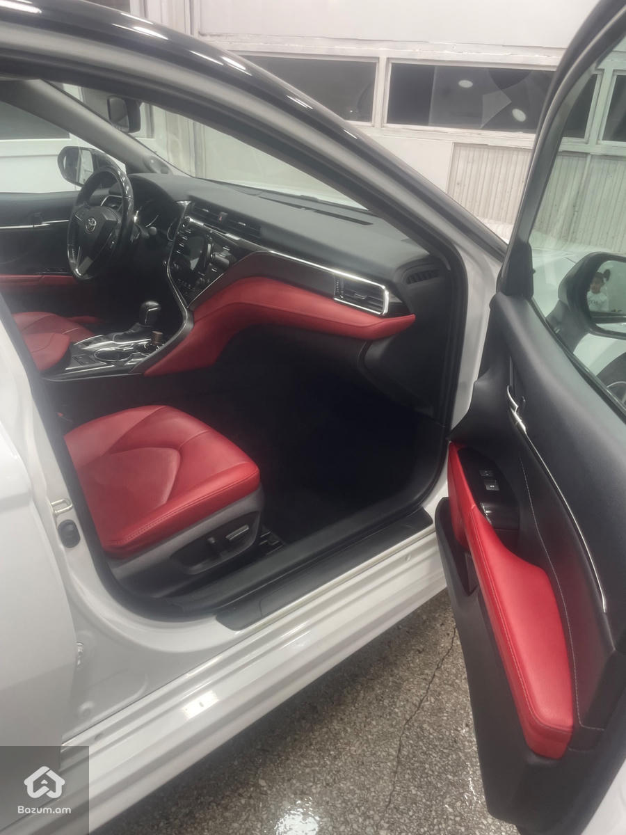 TOYOTA CAMRY - image 10