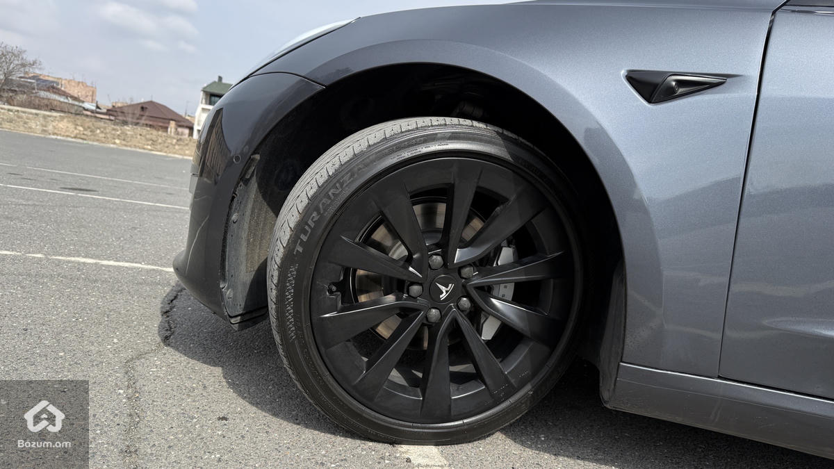 Tesla Model 3 Sr+ - image 9