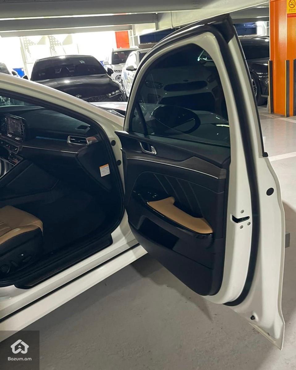 Kia K5 HYBRID - image 22