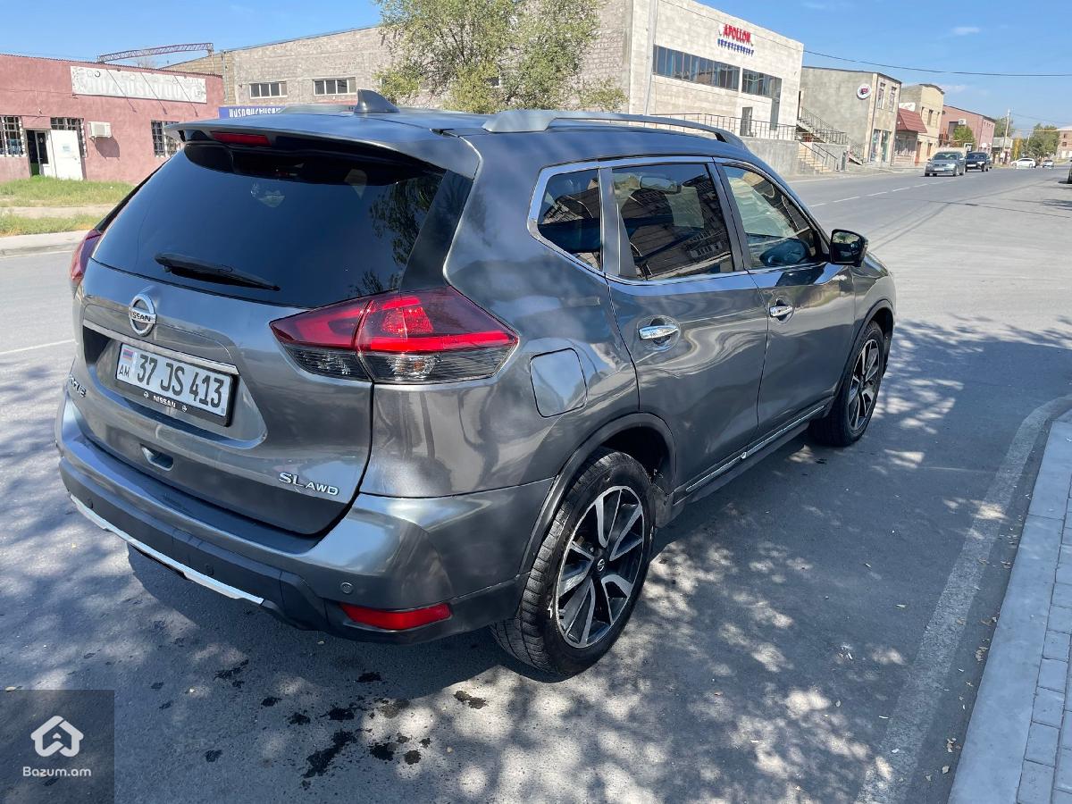 Nissan Rogue - image 6