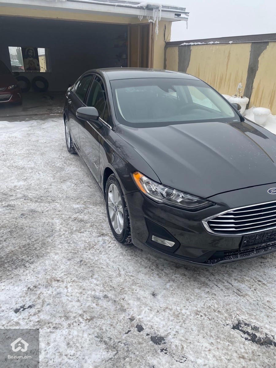 FORD FUSION HYBRID  - image 2