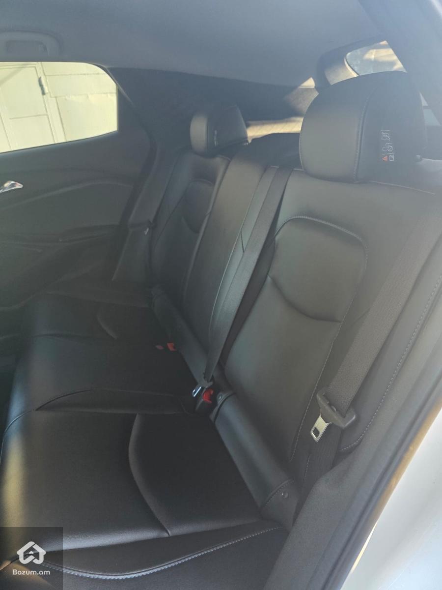 Chevrolet Menlo 2022 - image 9