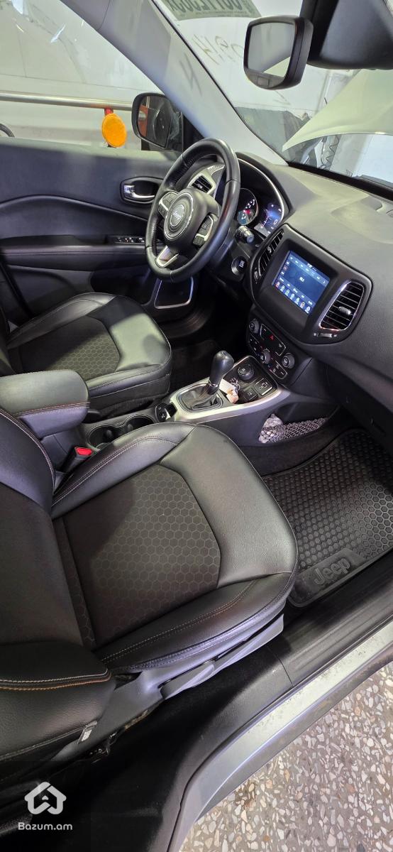 Jeep Compass - image 6