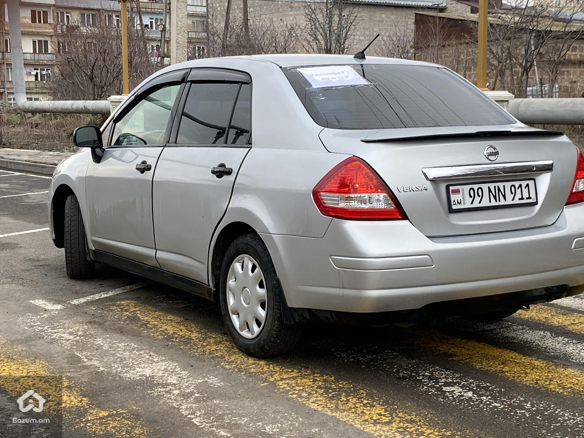 Nissan Versa 2008 - image 4