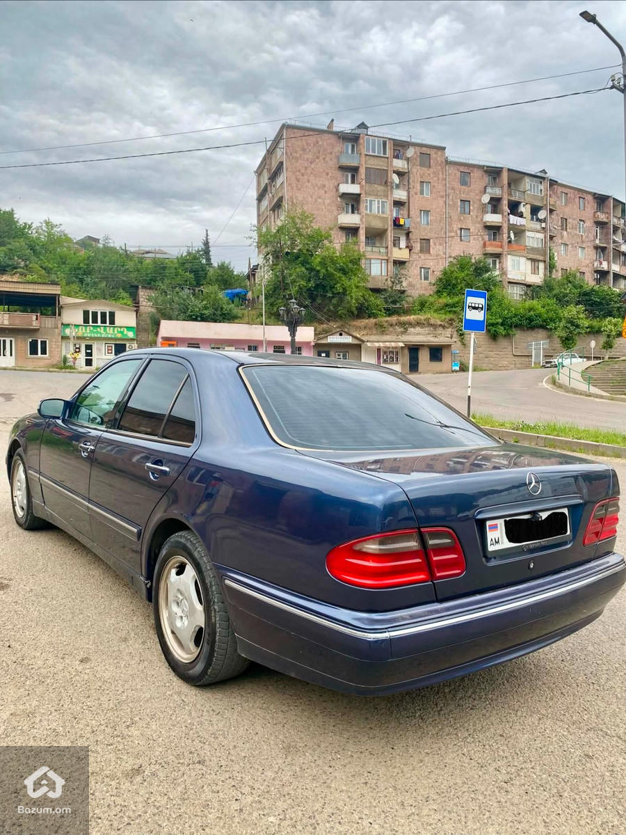 MERCEDES - image 2