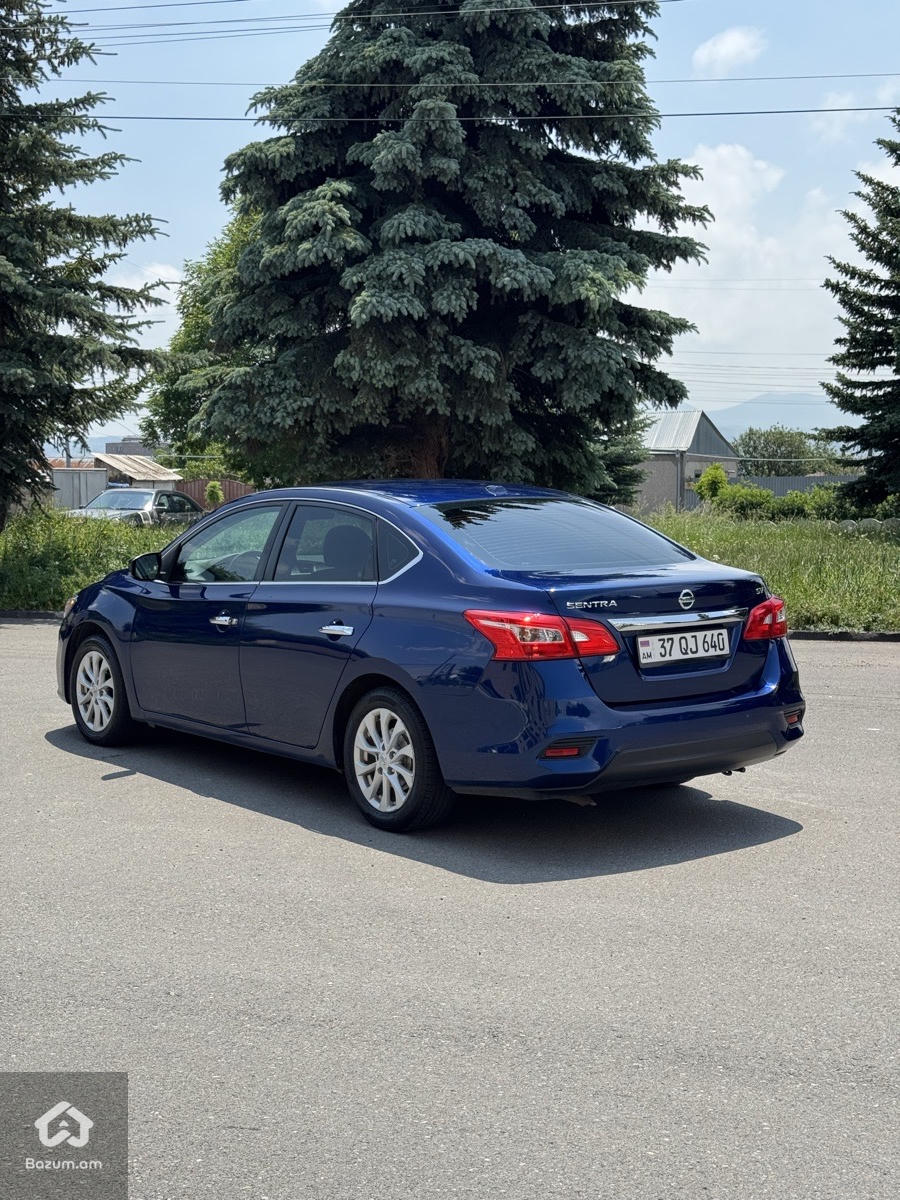 Nissan Sentra SV  - image 8