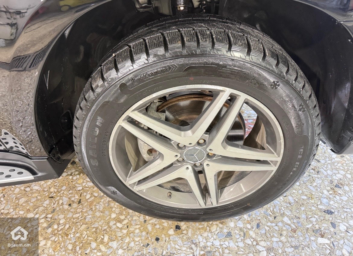 Mercedes Benz GL 450 - image 9