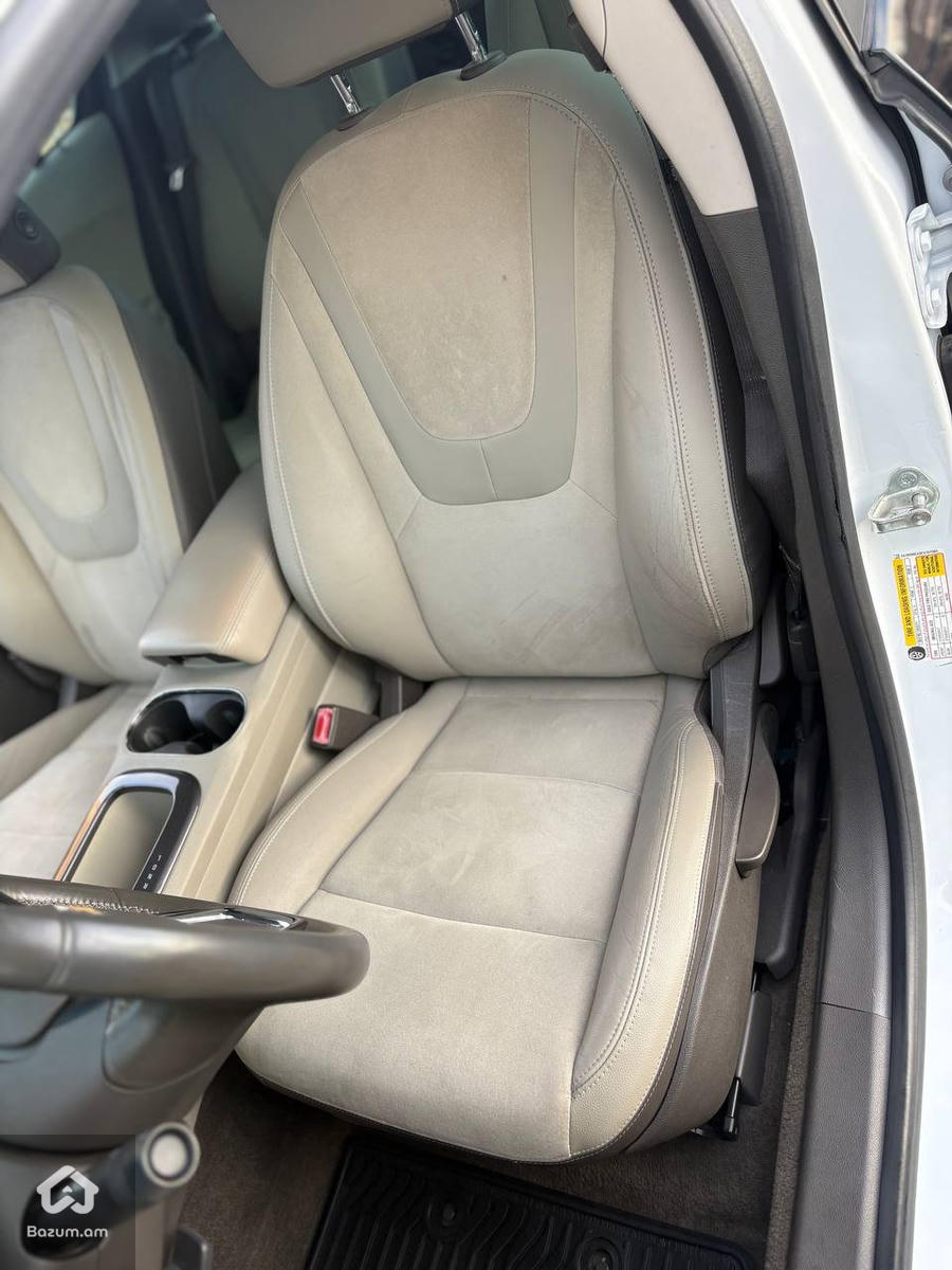 CHEVROLET VOLT 1  - image 12