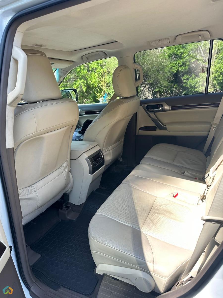 Lexus GX460 2016 - image 16