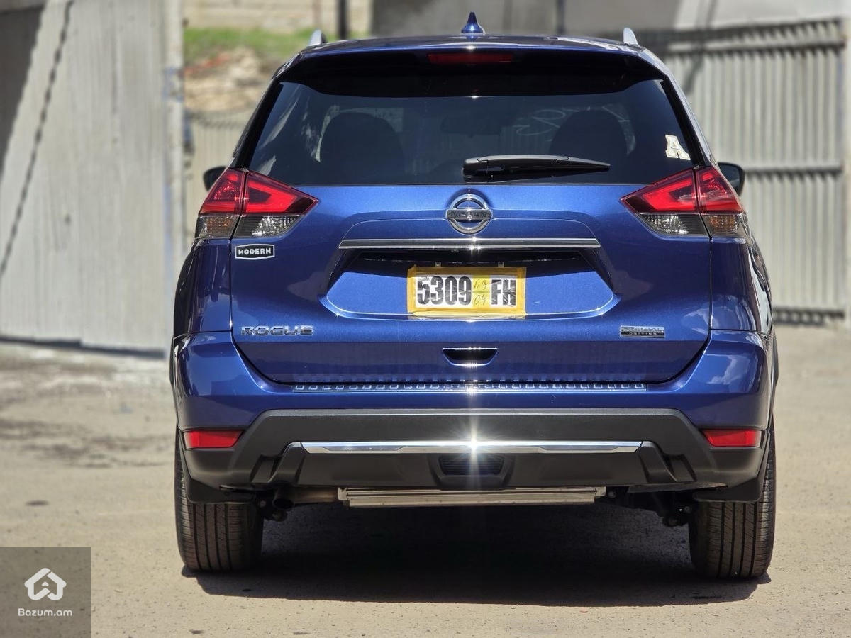 Nissan Rogue  - image 3