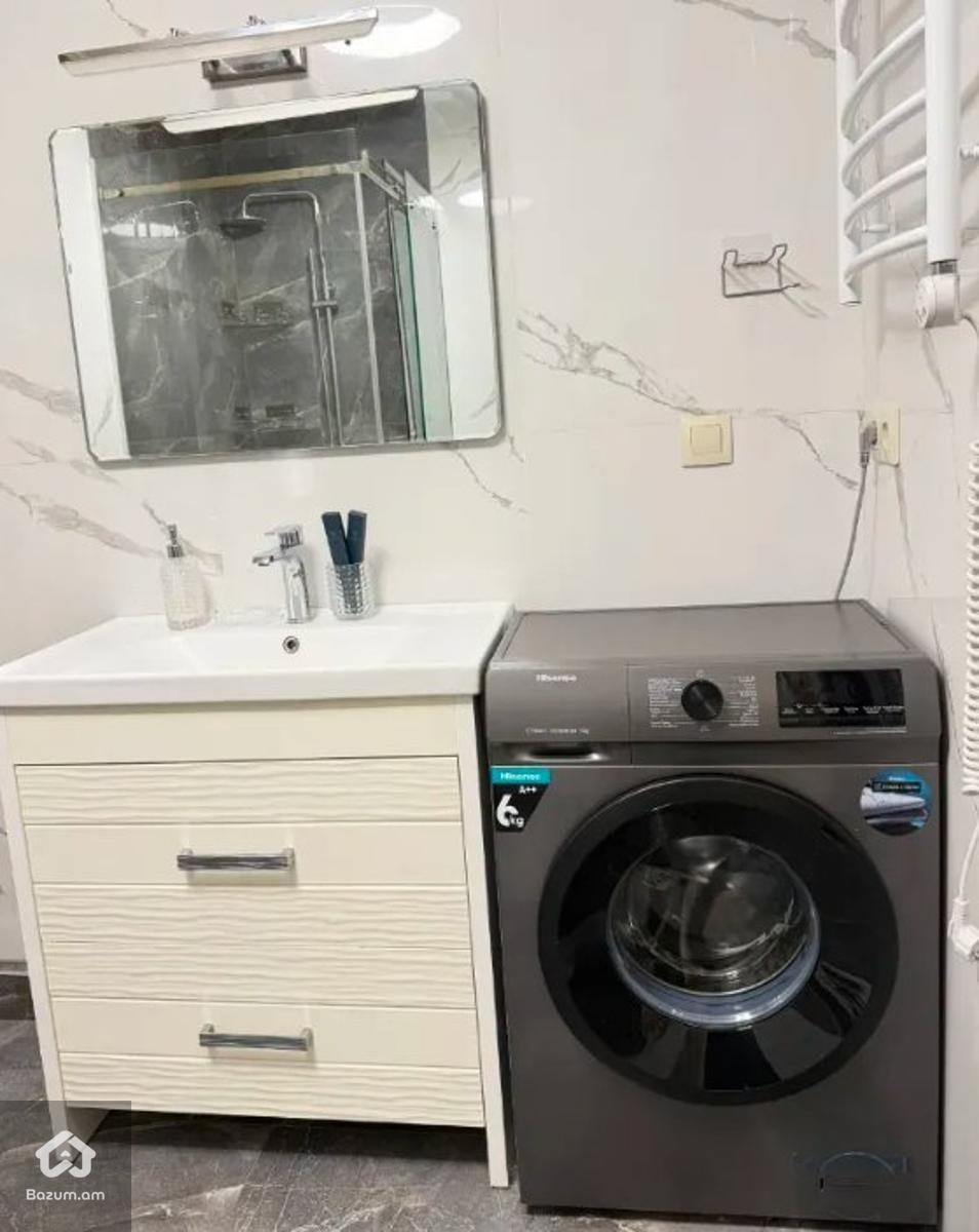 2 սենյականոց բնակարան կենտրոնում, - image 2