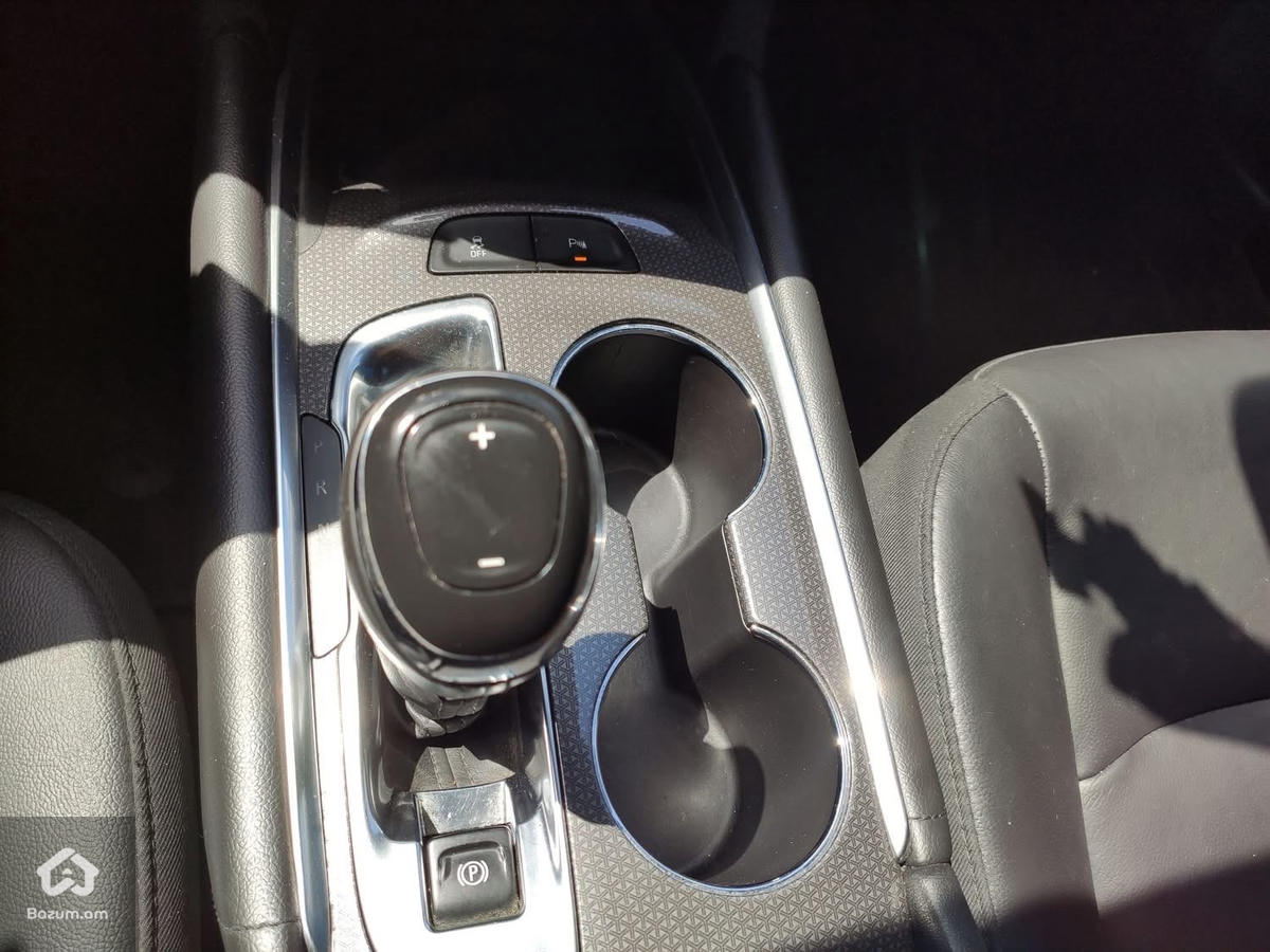 CHEVROLET MALIBU HYBRID  - image 4