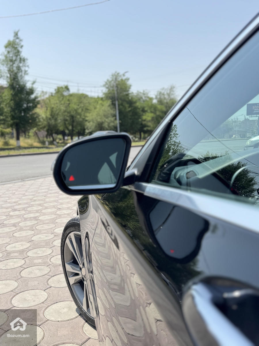 Mercedes Benz C300 - image 7