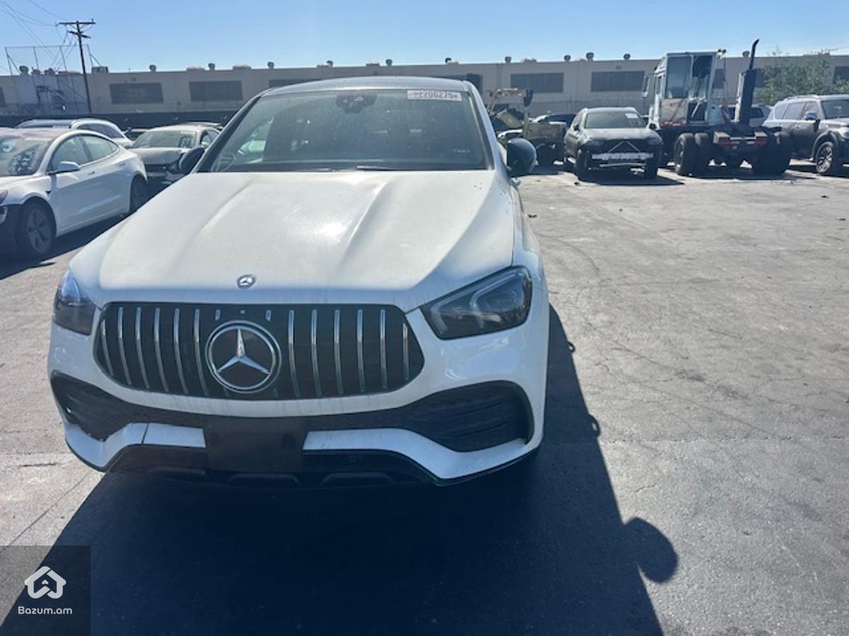 MERCEDES-BENZ - image 8