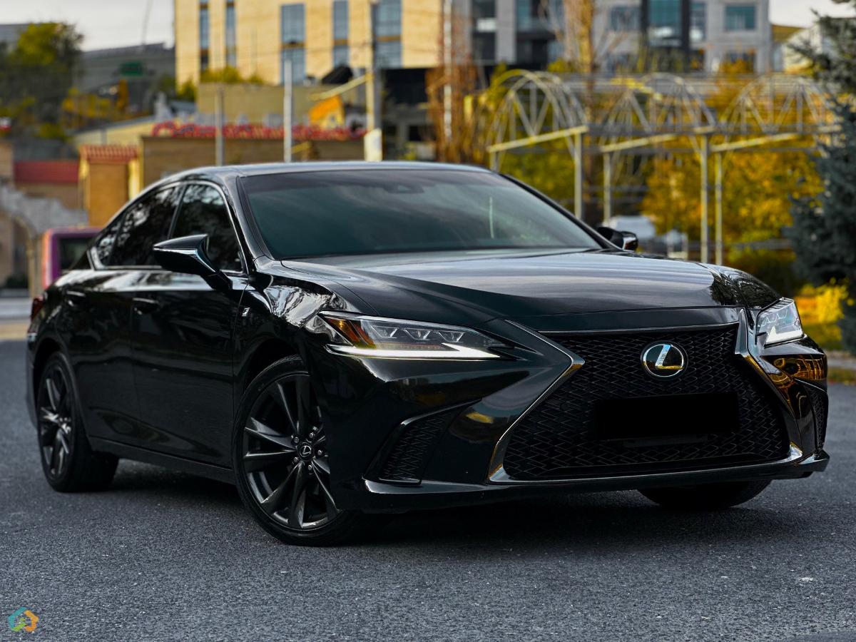 Lexus ES F-Sport 4x4 - image 3