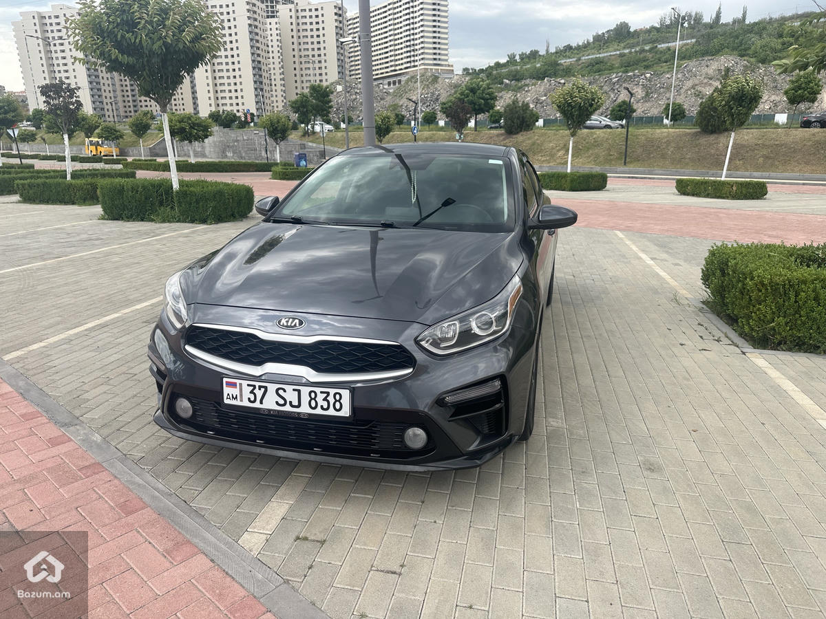 Kia Forte - image 2