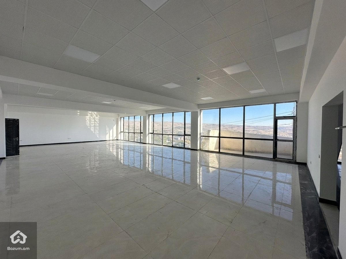 Վարձով է տրվում կոմերցիոն տարածք Էրեբունիում Դավիթ Բեկ փողոցում - image 3