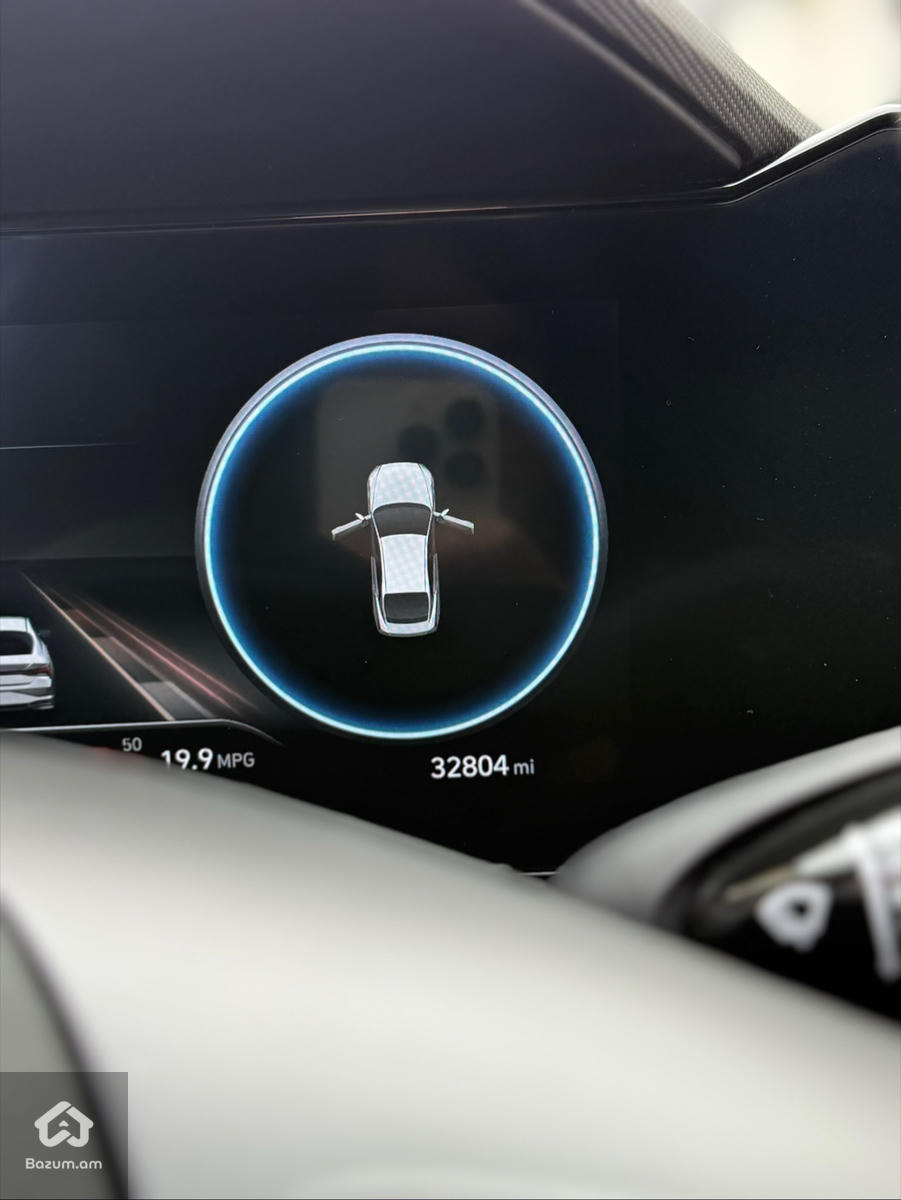 Hyundai Elantra - image 8