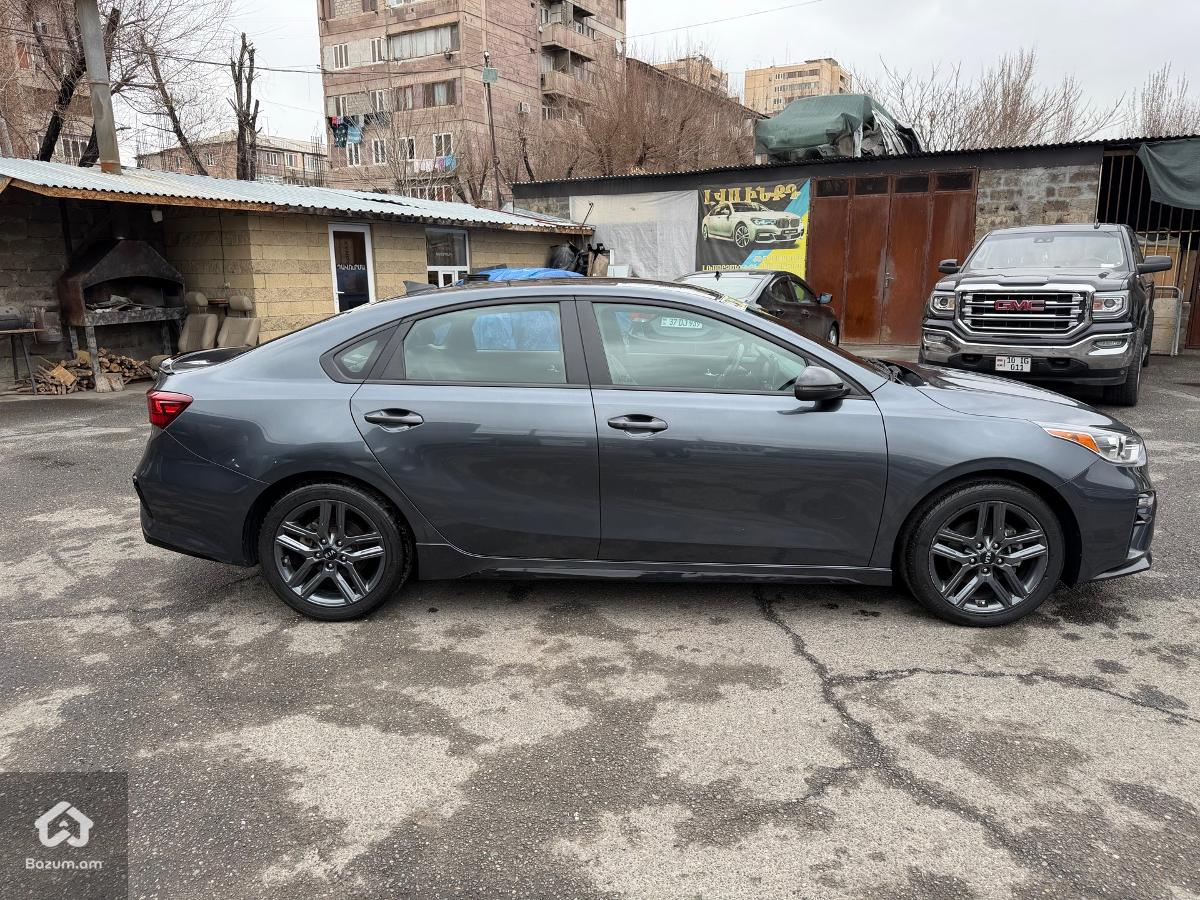 KIA FORTE GT-LINE  - image 14