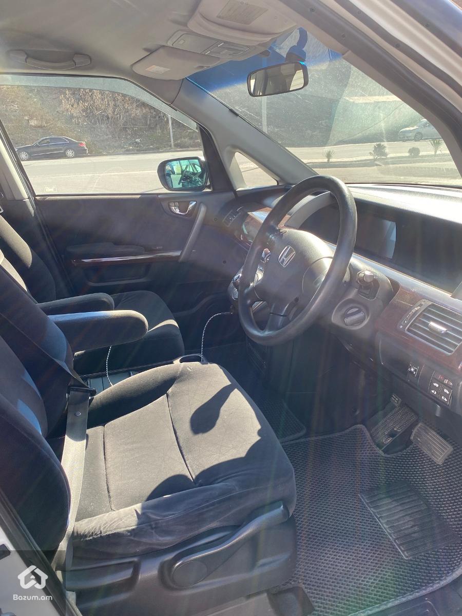 Honda Elysion  - image 7