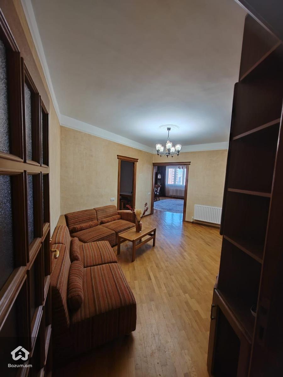 Վաճառվում է բնակարան - image 12