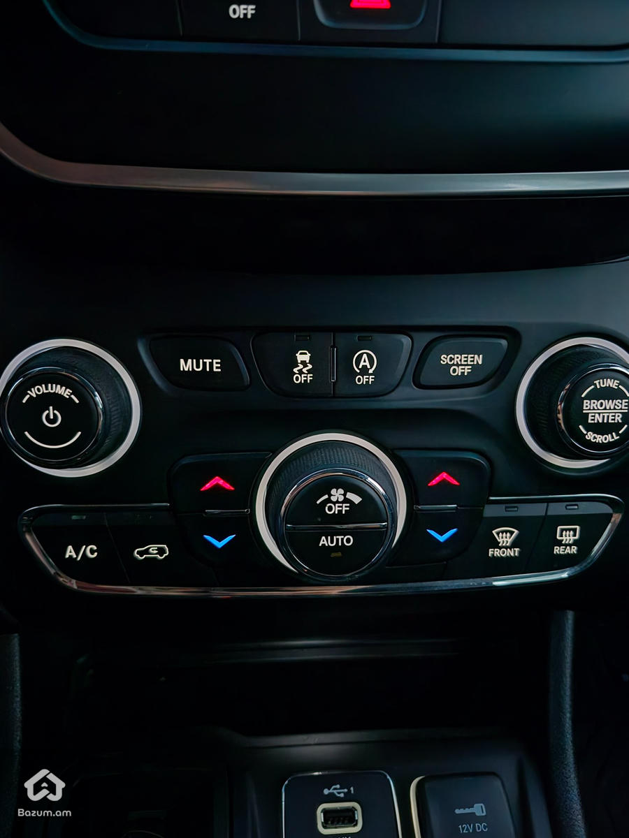 JEEP CHEROKEE 2019/2թ 2.4Լ  - image 36