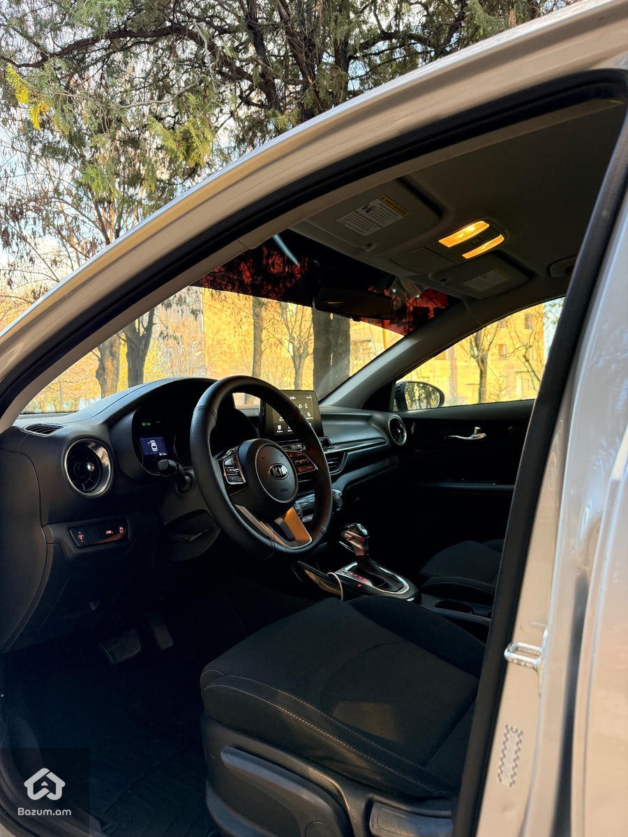 kia forte - image 27