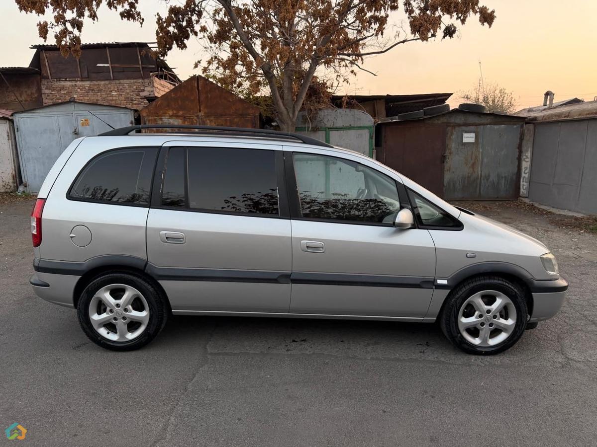 Opel Zafira 1.8Z - image 18
