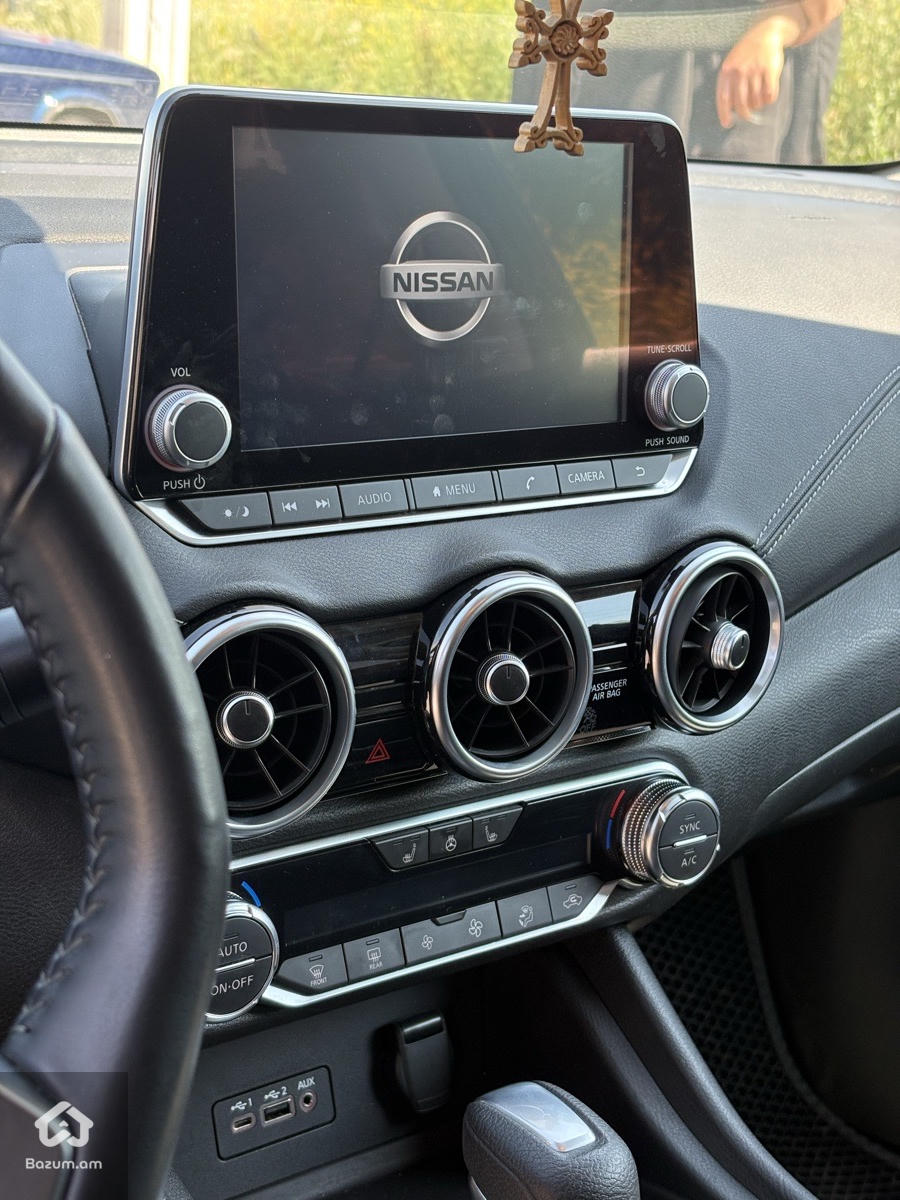 NISSAN SENTRA - image 6