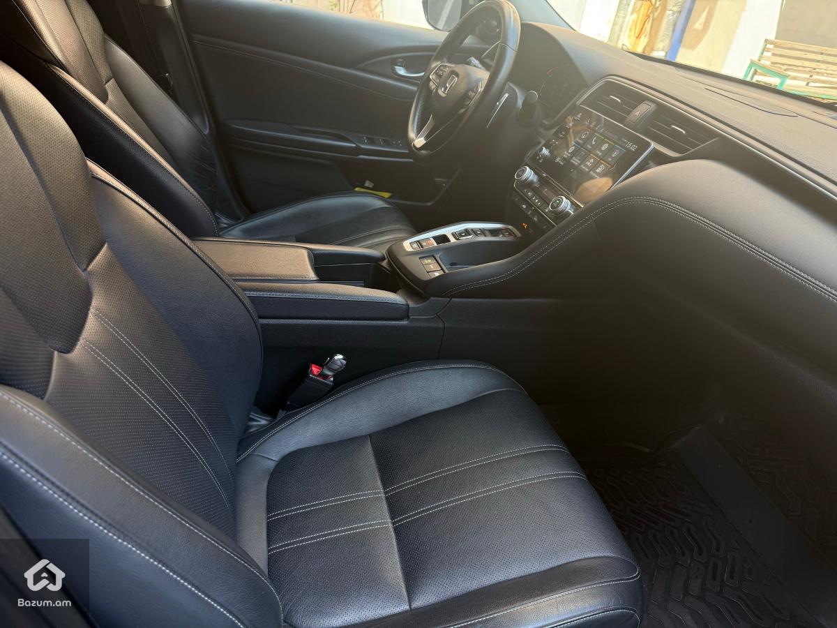 Honda Insight - image 2